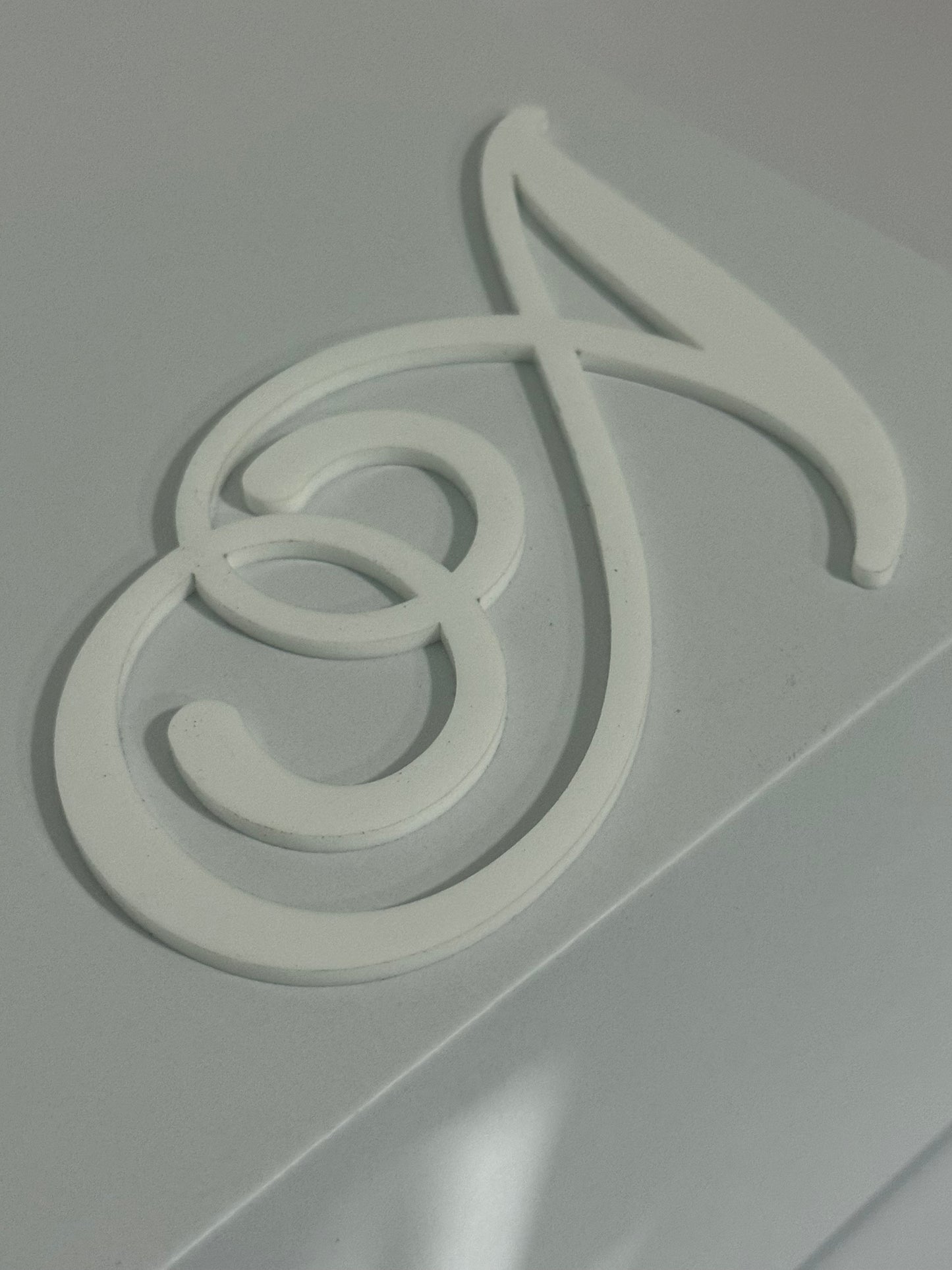Calligraphy Single-Layer Acrylic Letters – Custom Decorative Initials for Boxes & Gifts