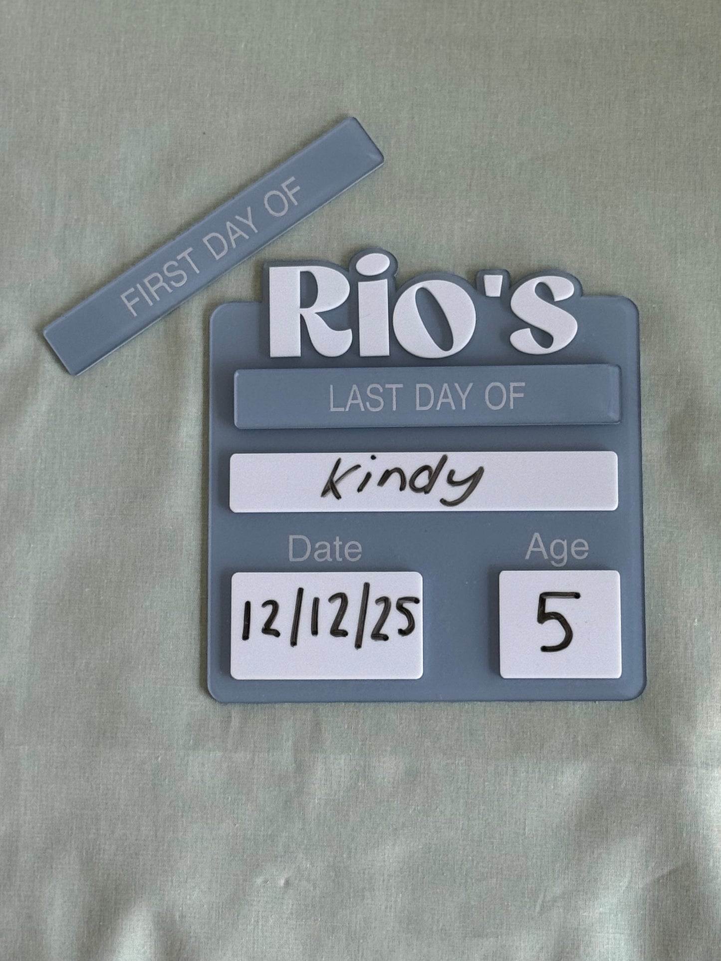 First Day / Last Day School Boards- Photo Prop- Kindy Board- School picture Board- First Day Board- Last Day Board- Dry Erase Board- Kindergarten Board- Name Board- Personalised Board- School Board- Denim